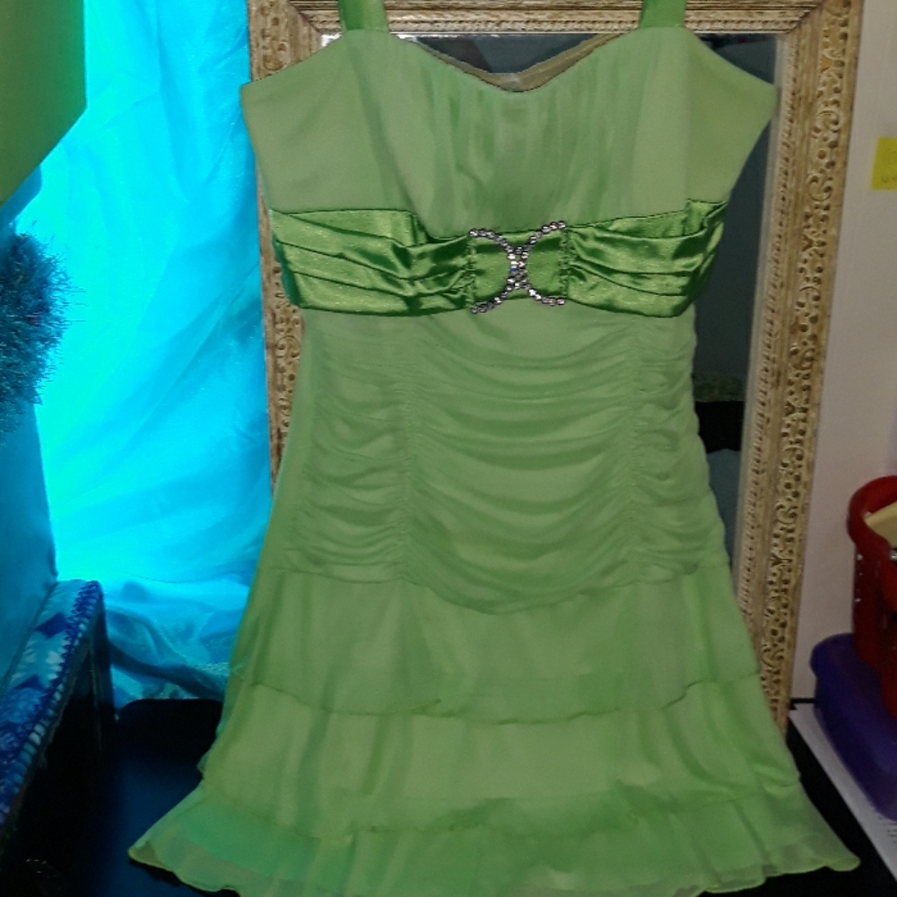 Green dance dress